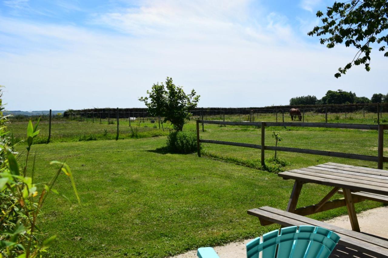 Le Clos De L'Angley Gites Et Ecurie Caffiers Exterior photo